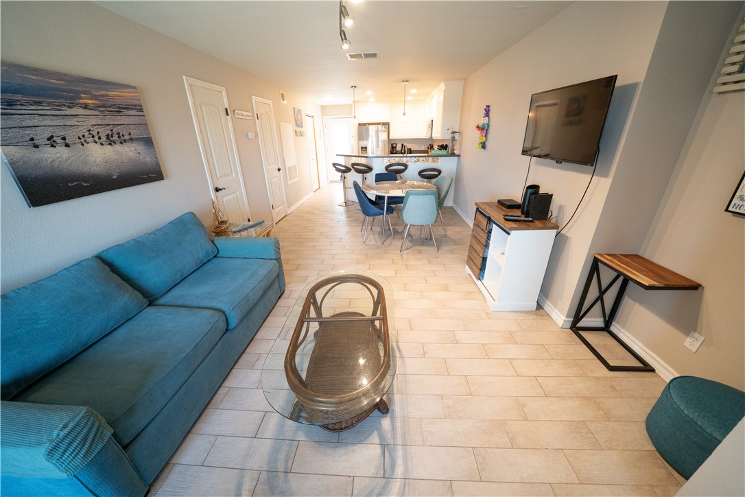 14802 Windward Dr 227 Property Photo 7