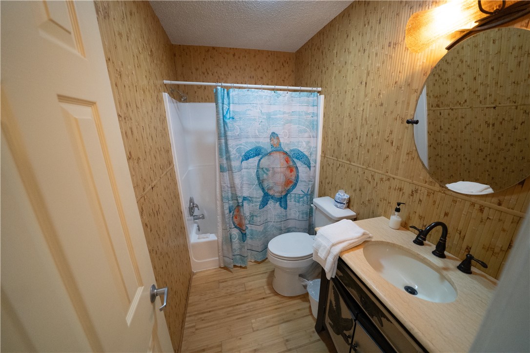 14802 Windward Dr 227 Property Photo 11