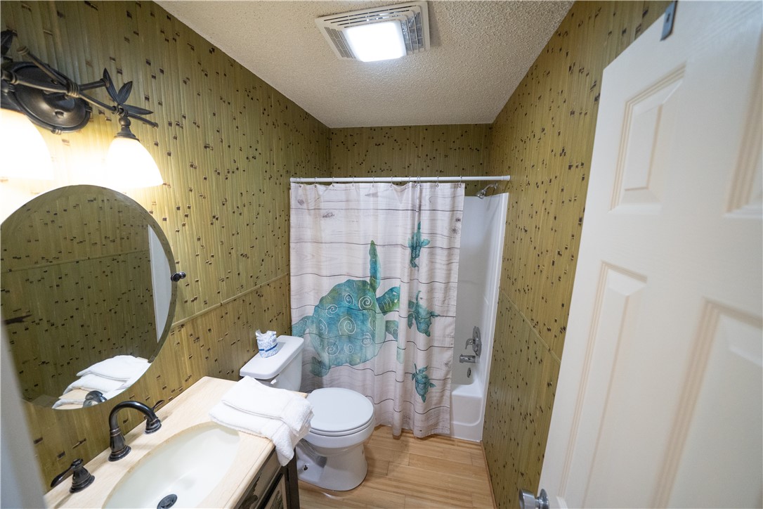 14802 Windward Dr 227 Property Photo 20