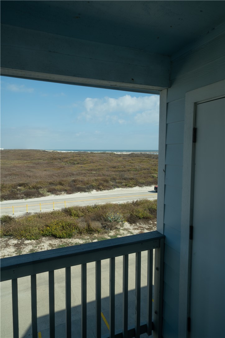 14802 Windward Dr 227 Property Photo 27