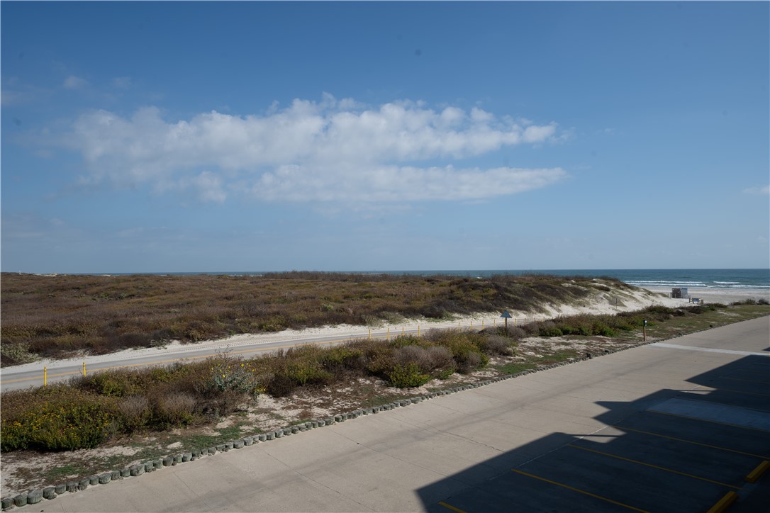 14802 Windward Dr 227 Property Photo 28