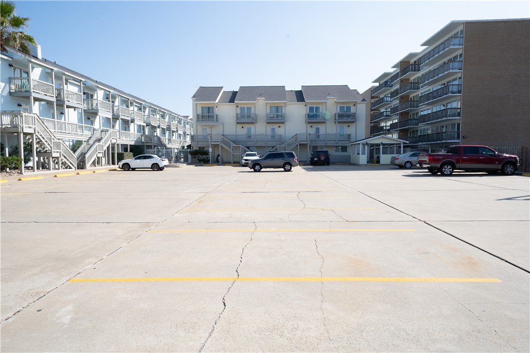 14802 Windward Dr 227 Property Photo 33