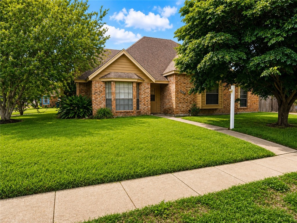 3466 Picadilly Property Photo 6