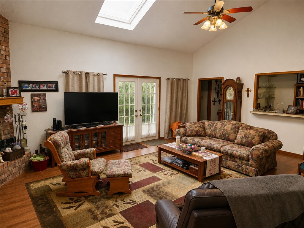 3466 Picadilly Property Photo 9
