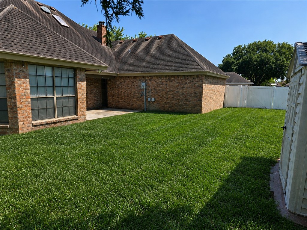 3466 Picadilly Property Photo 22