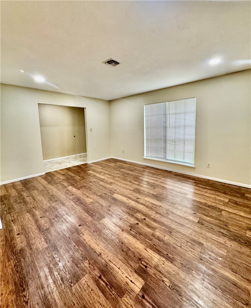 5122 Moultrie Dr Property Photo 6