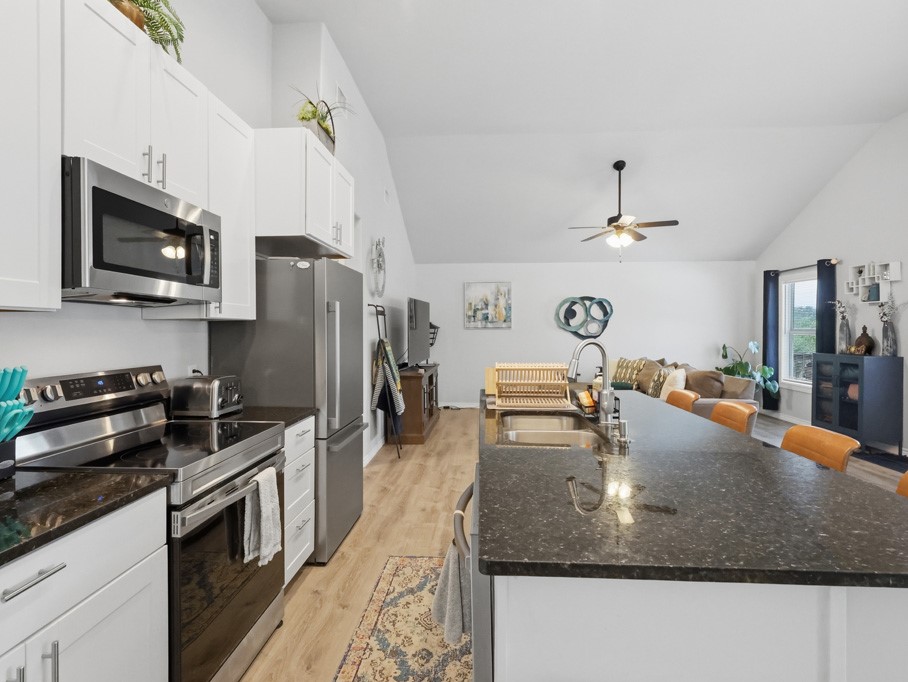 2111 Lone Star Property Photo 5
