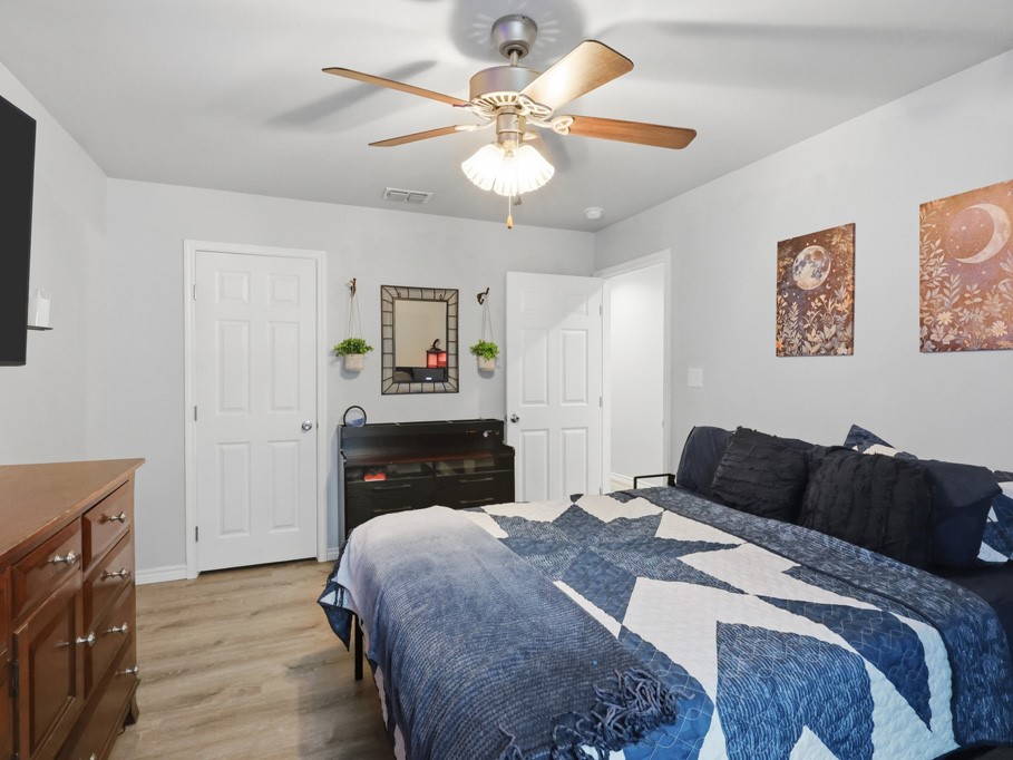 2111 Lone Star Property Photo 13