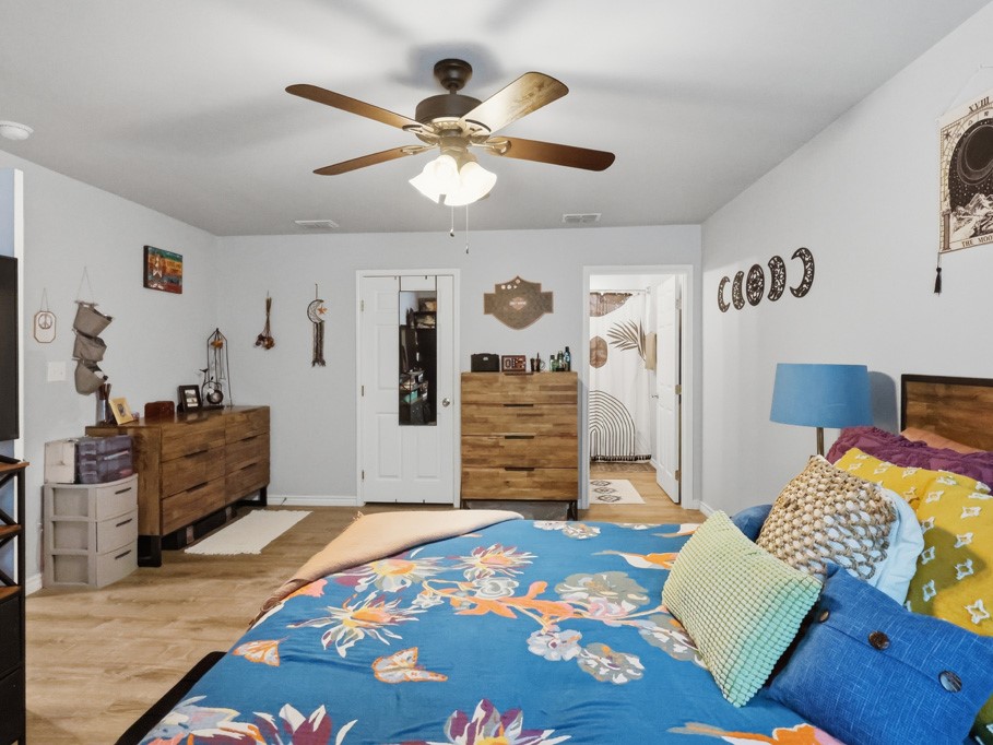 2111 Lone Star Property Photo 19