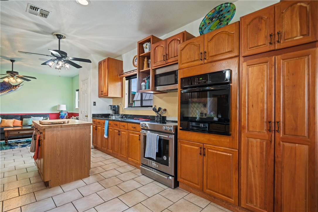 4931 Fm 1781 Property Photo 9