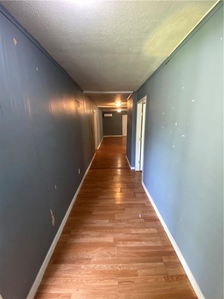 625 W Market St Property Photo 16