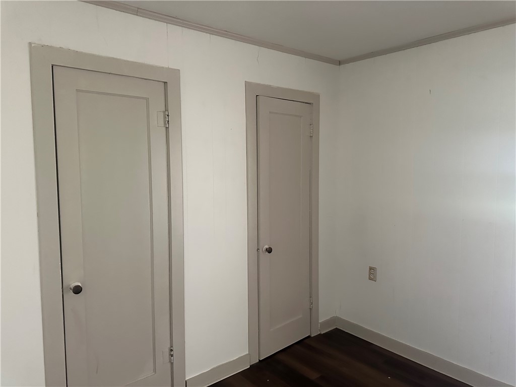 215 W Heard Property Photo 13
