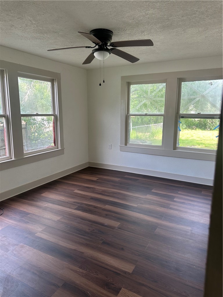 215 W Heard Property Photo 16