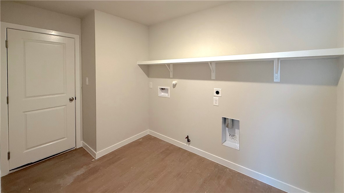 1441 Irigoyen St Property Photo 9