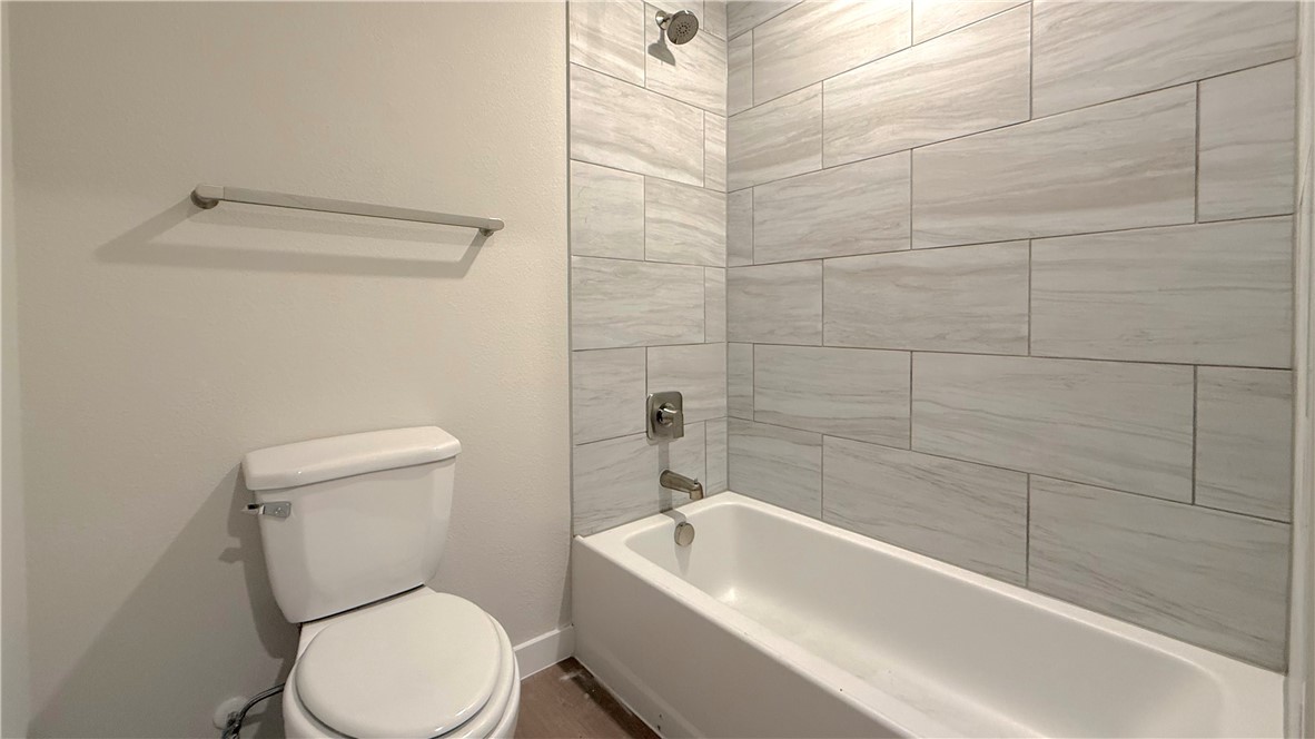 1441 Irigoyen St Property Photo 12