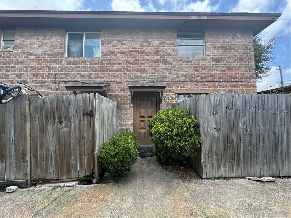 5018 Meandering Property Photo 1