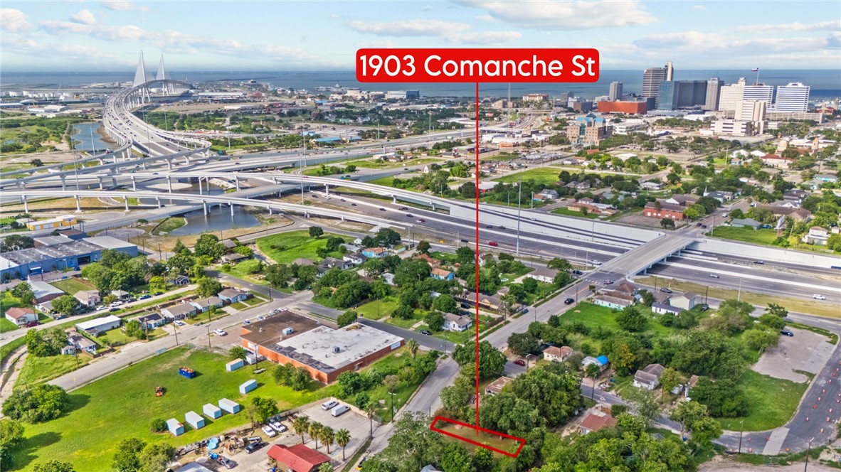 1903 Comanche St Property Photo 1