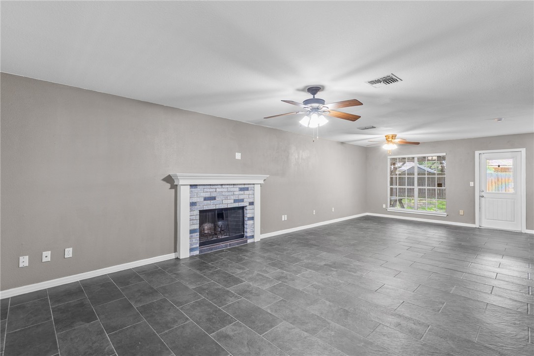 7218 Yaupon Dr Property Photo 3