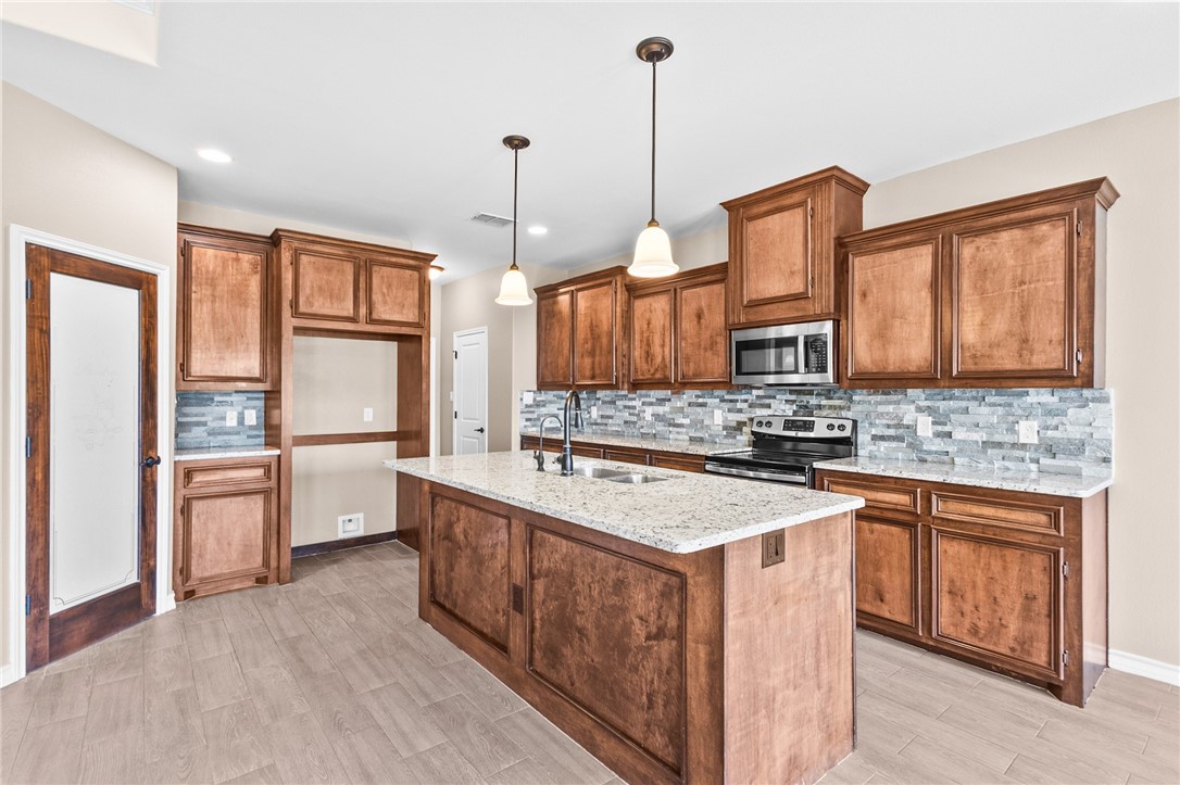5721 Bella Di Giorno Dr Property Photo 6