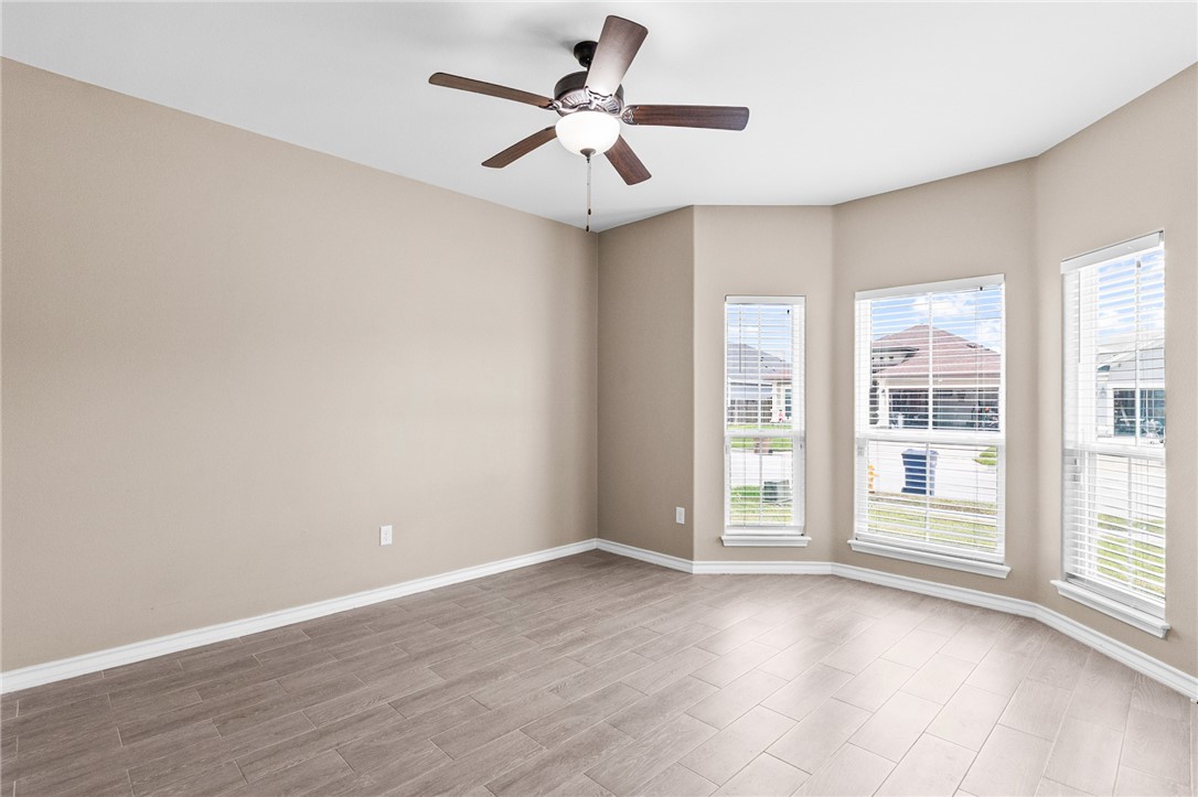 5721 Bella Di Giorno Dr Property Photo 19