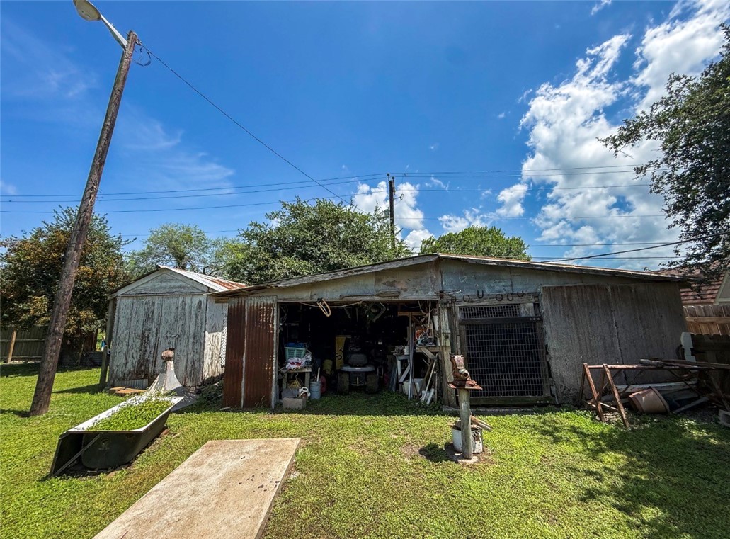 1117 E Fordyce Ave Property Photo 25