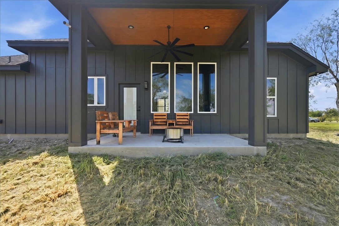 416 Stephens Loop Property Photo 35