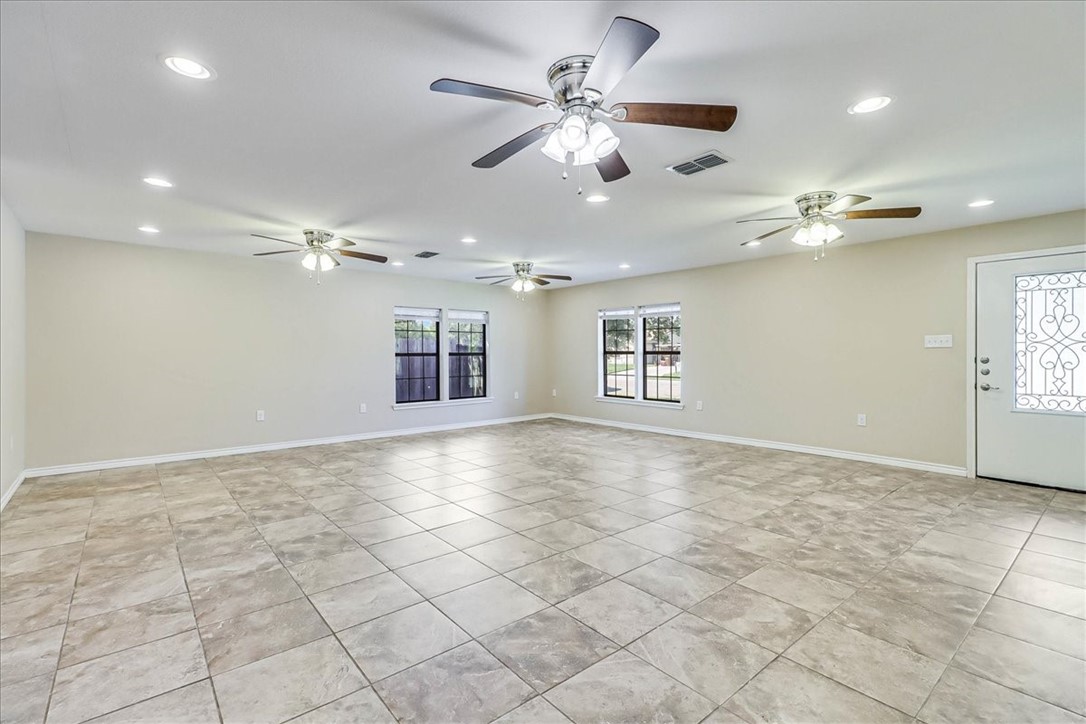 2111 E Lott Ave Property Photo 10