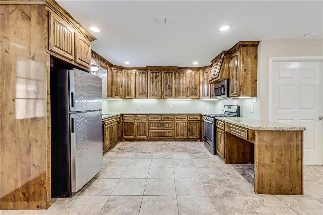 2111 E Lott Ave Property Photo 14