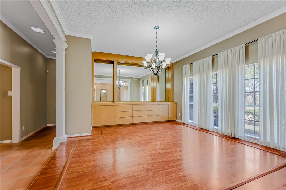 5917 Harvest Hill Property Photo 8