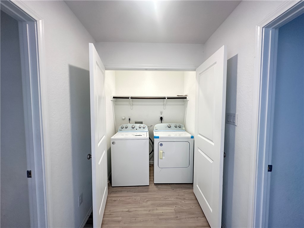 2722 Winterfell St Property Photo 4