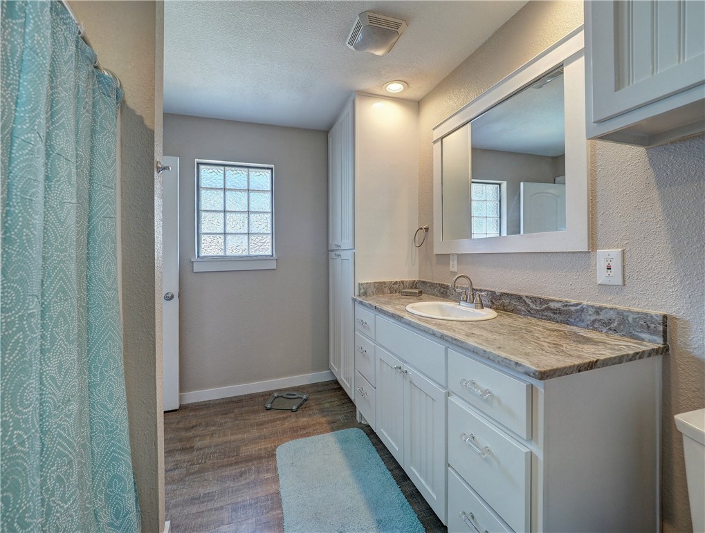 543 Lydia Ann Channel Property Photo 18
