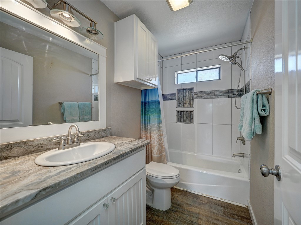 543 Lydia Ann Channel Property Photo 21