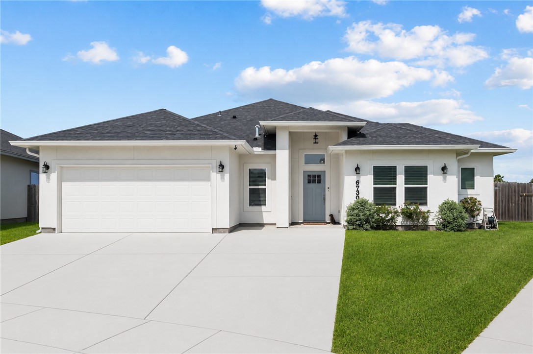 6730 Keyan Dr Property Photo 1