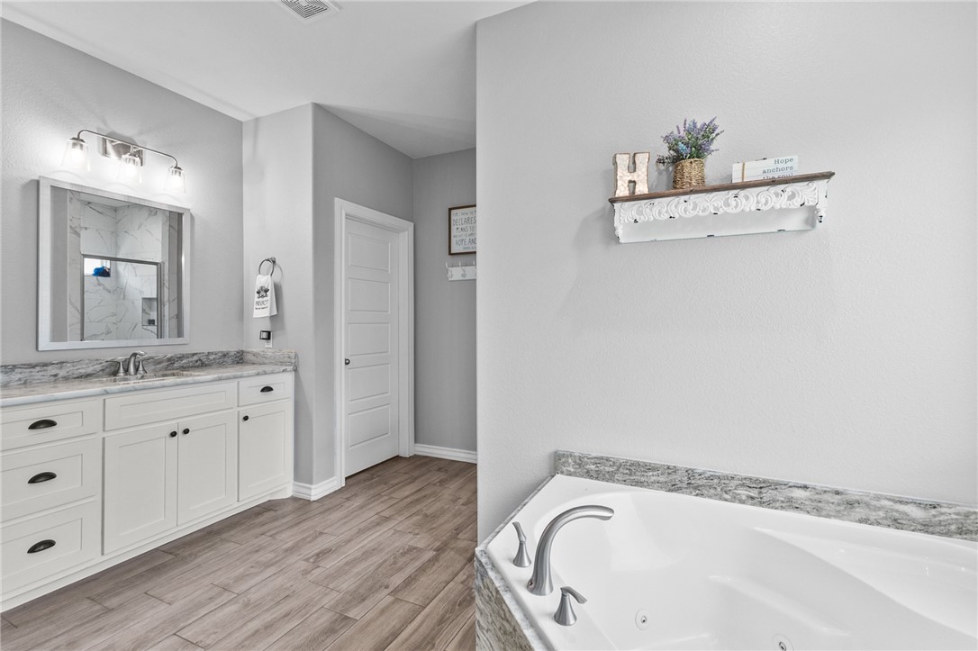 6730 Keyan Dr Property Photo 15