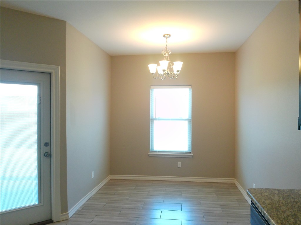 1117 Sambar Property Photo 4