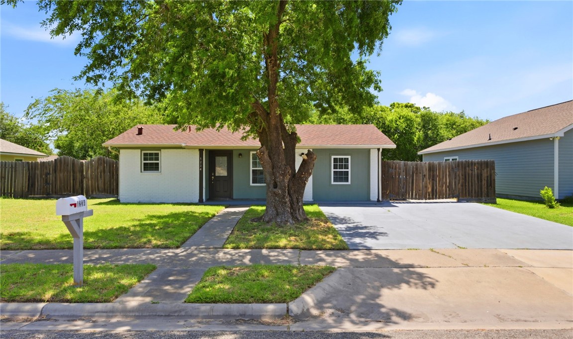 1234 Easthaven Dr