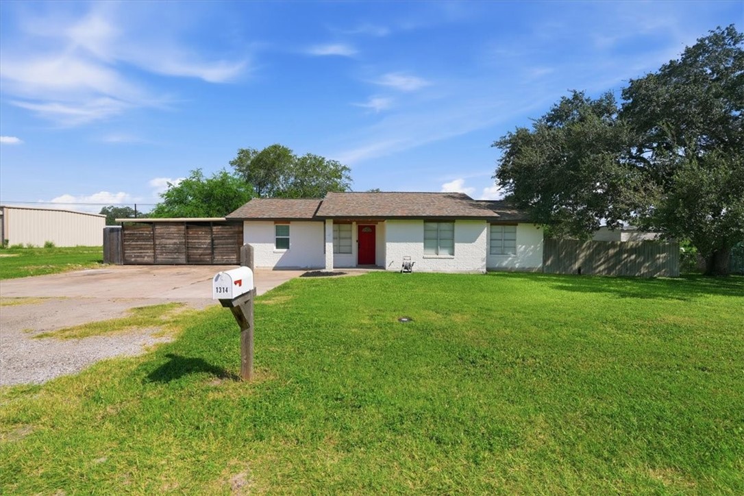1314 Mark St Property Photo 25