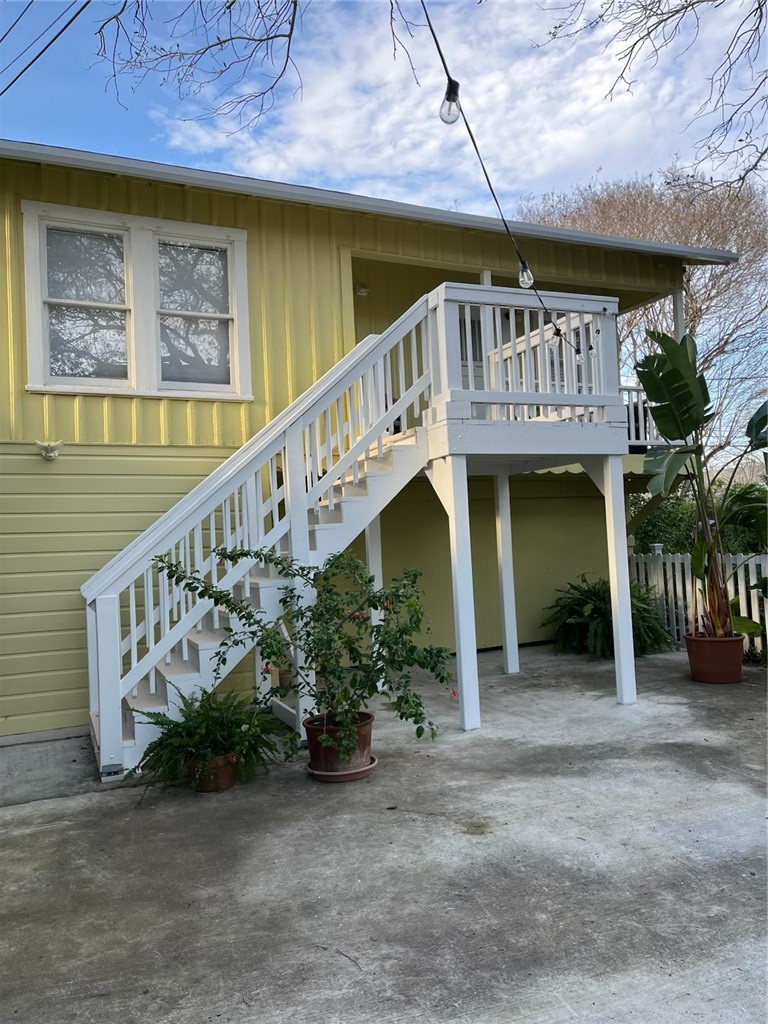 446 Cole St Property Photo 1
