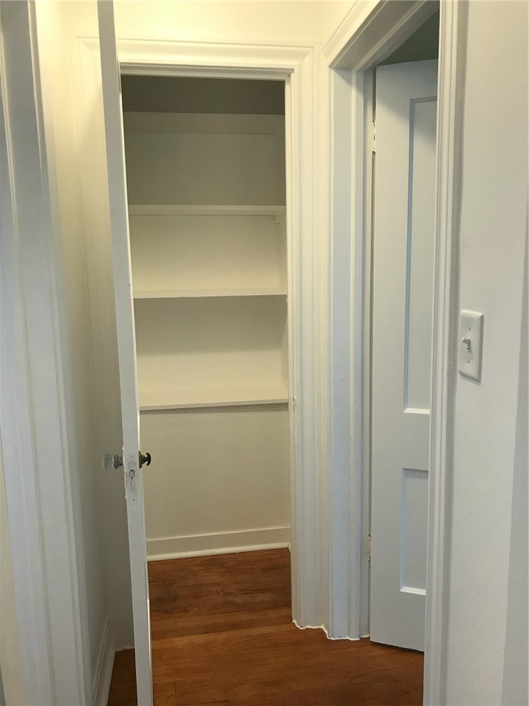 446 Cole St Property Photo 13