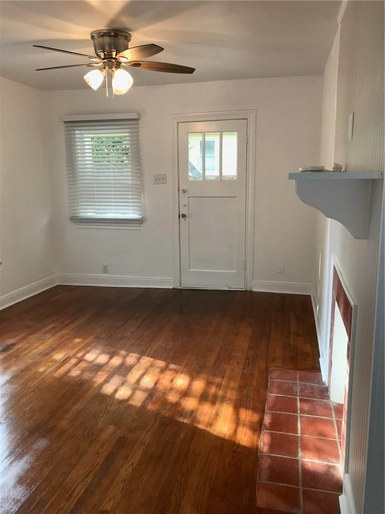 446 Cole St Property Photo 14