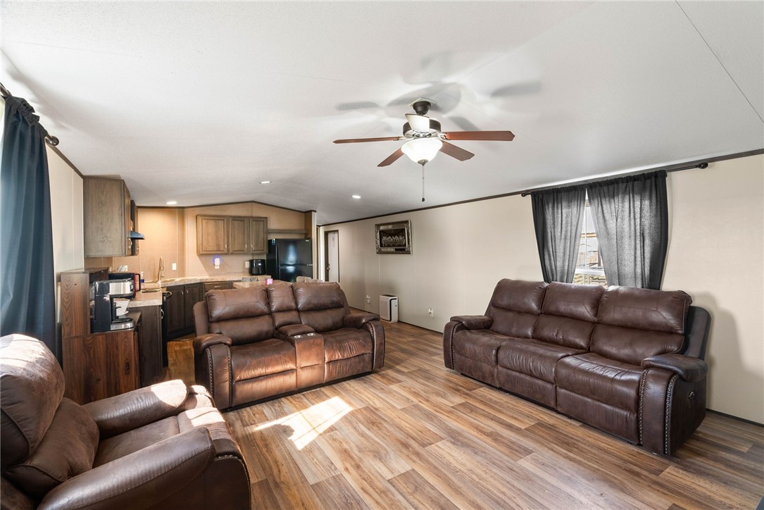 4533 E Granado Dr Property Photo 3