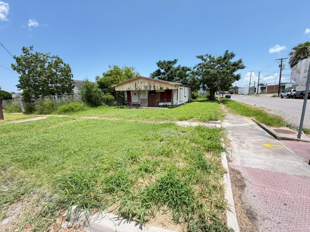 1462 14th St Property Photo 1