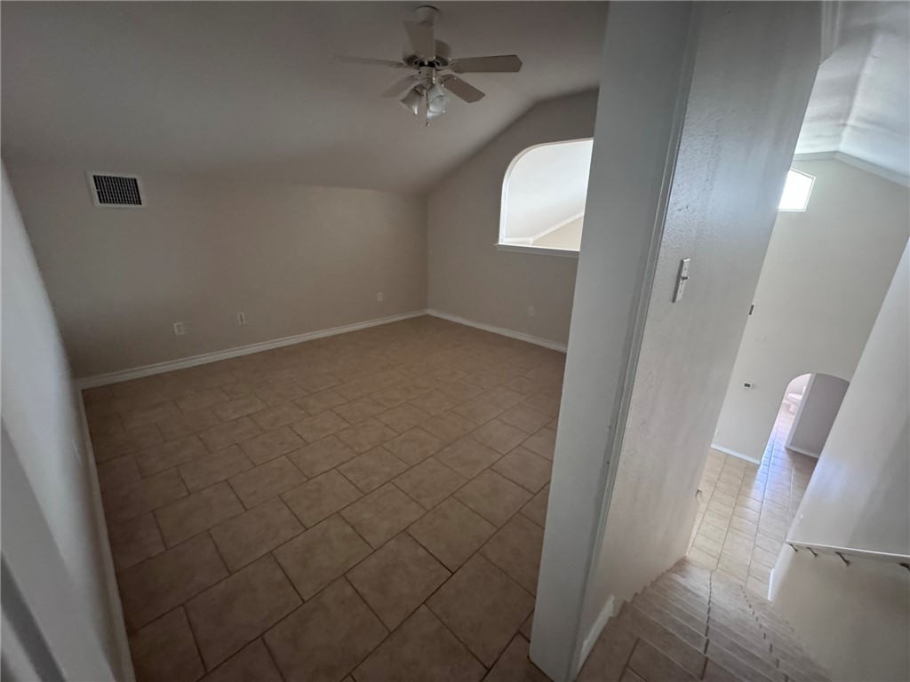 15649 Palmira Ave B Property Photo 17