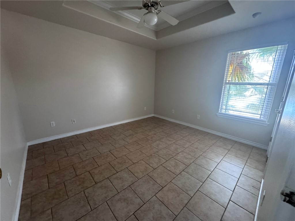15649 Palmira Ave B Property Photo 19