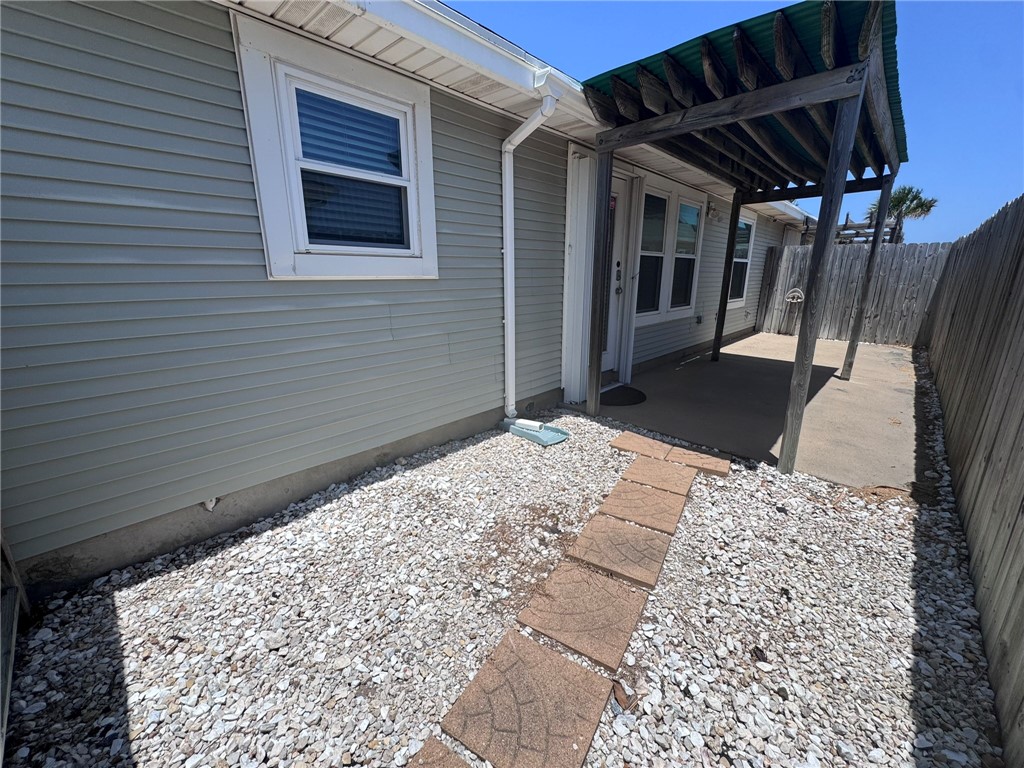 15649 Palmira Ave B Property Photo 31