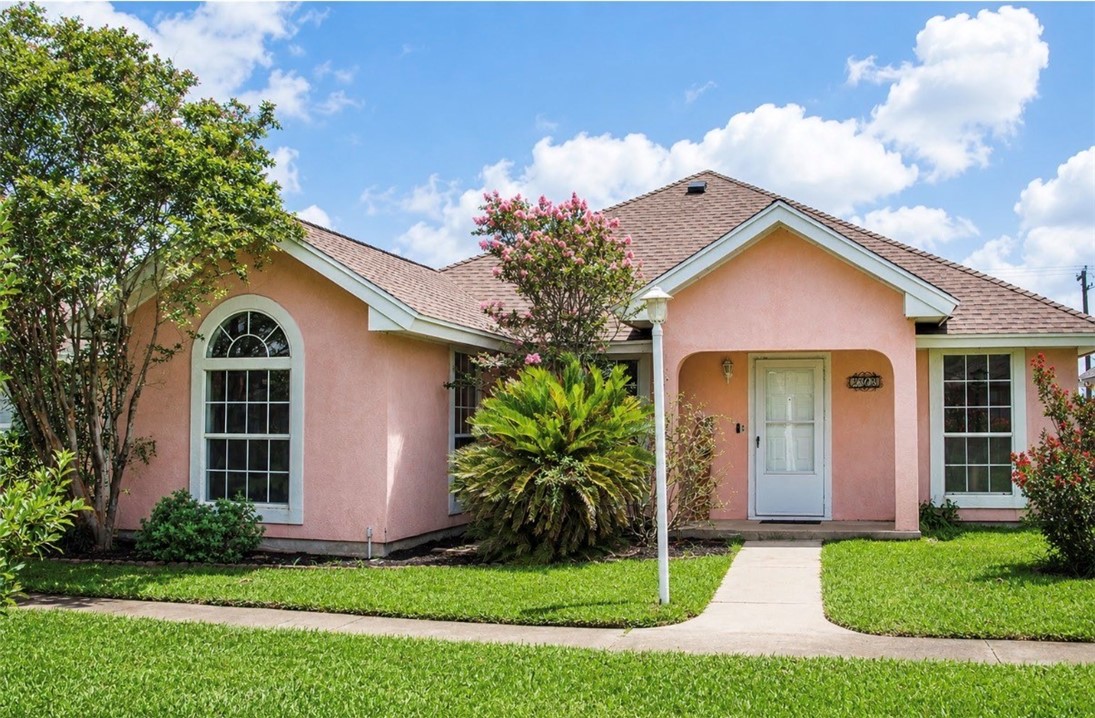 2303 Capri Dr Property Photo 1