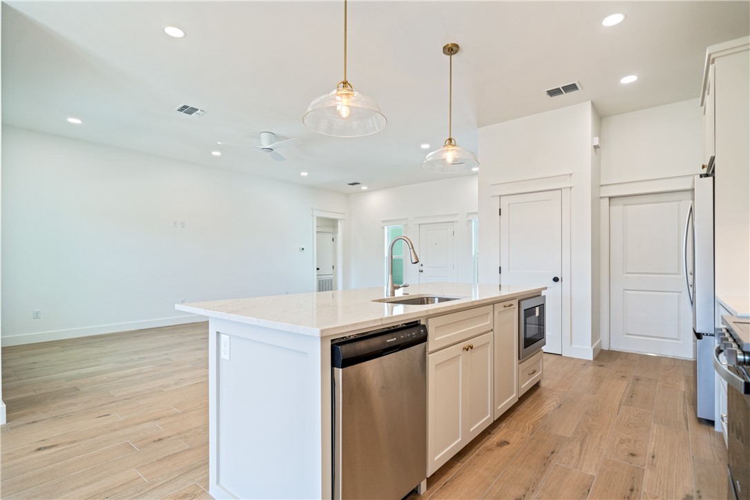 13906 Skysail St Property Photo 9