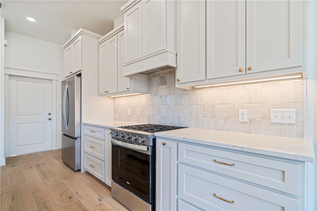 13906 Skysail St Property Photo 10