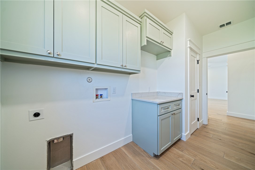 13906 Skysail St Property Photo 14