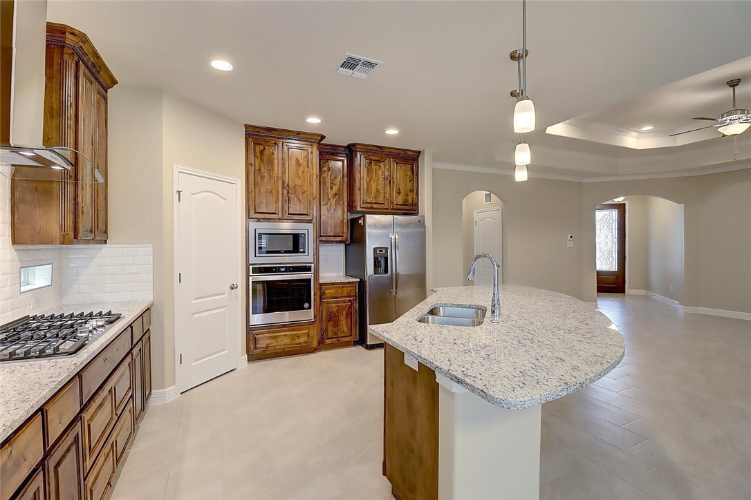 2202 Crystal Bay Dr Property Photo 11